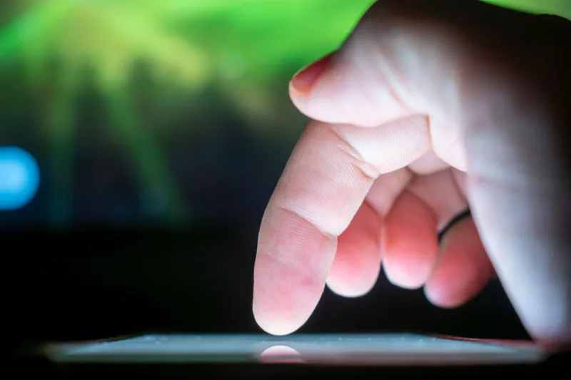Push the Button, Feel the Power: Why Instant Casino Games Trick Aussie Players Into Thinking They're in Charge
